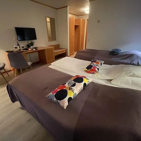 Somna & Gjestegard Motel *