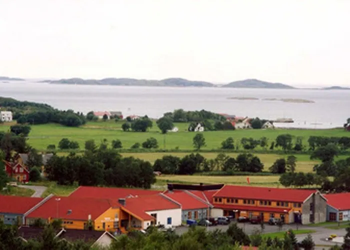 Somna & Gjestegard * Vik (Somna)