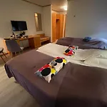 Somna & Gjestegard Motel